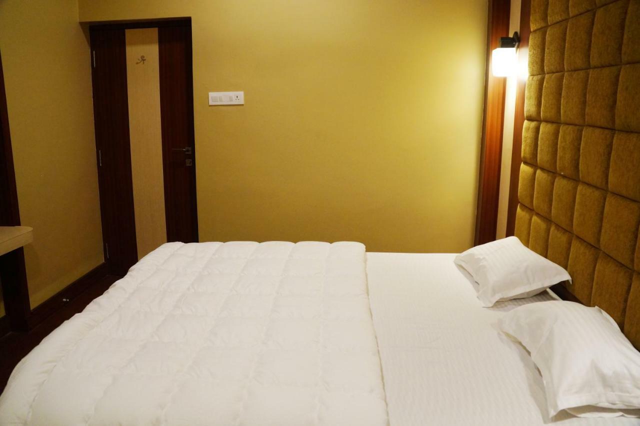 Backpackers Park Βαρανάσι Εξωτερικό φωτογραφία