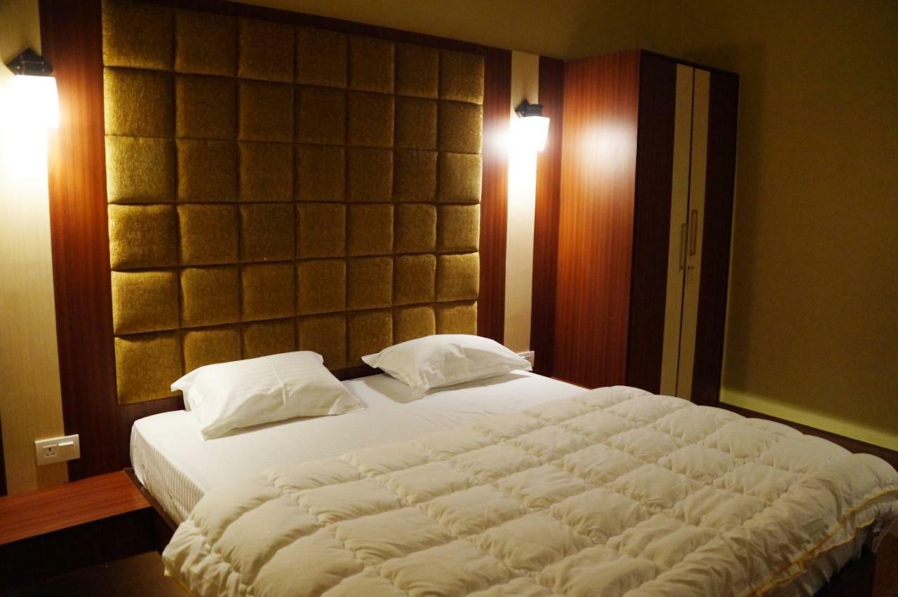 Backpackers Park Βαρανάσι Εξωτερικό φωτογραφία